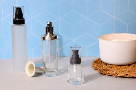 Staklena bočica 100mL za kreme, sa srebrnom pumpicom i zatvaračem-6