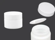Staklena bela teglica za kreme 30mL sa belim plastičnim zatvaračem sa zaptivkom i međupoklopcem Staklena bela teglica za kreme 30mL sa belim plastičnim zatvaračem sa zaptivkom i međupoklopcem