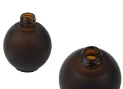 Peskirana okrugla braon staklena bočica 50mL, PP18 - bez zatvarača Peskirana okrugla braon staklena bočica 50mL, PP18 - bez zatvarača