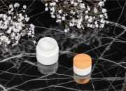 Staklena teglica za kreme 50mL u beloj boji - bez zatvarača Staklena teglica za kreme 50mL u beloj boji - bez zatvarača