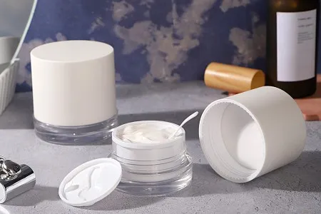 Akrilna kutijica 50mL za kremu sa plastičnim belim zatvaračem, međupoklopcem i spatulom-3