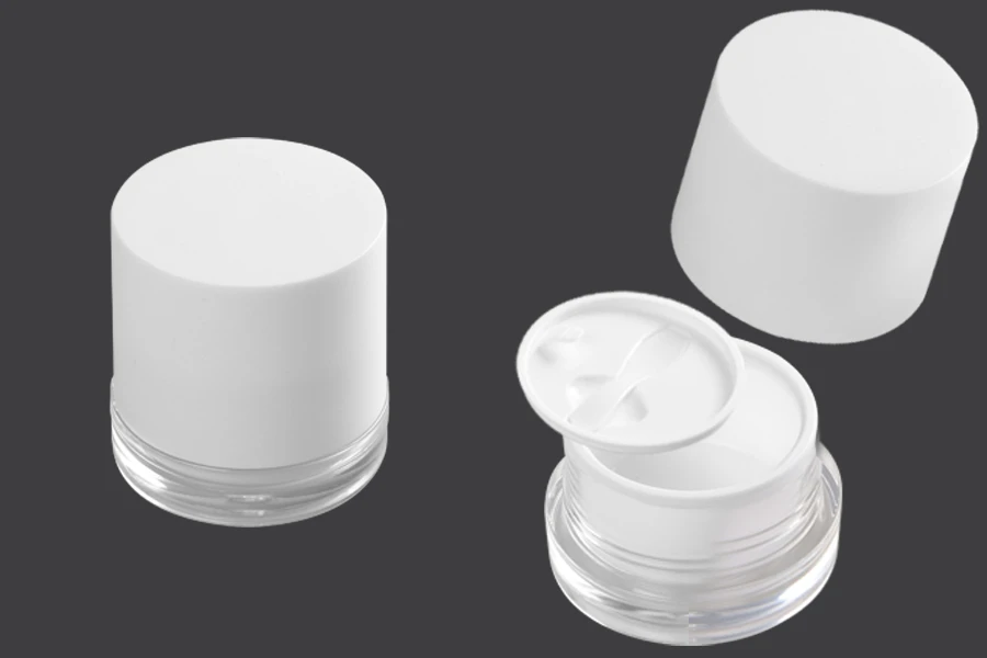 Akrilna kutijica 50mL za kremu sa plastičnim belim zatvaračem, međupoklopcem i spatulom Akrilna kutijica 50mL za kremu sa plastičnim belim zatvaračem, međupoklopcem i spatulom
