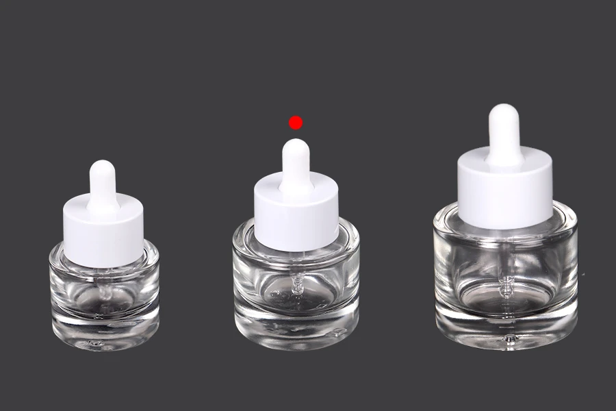 Staklena bočica 30 mL sa pipetom i drenažnim elementom Staklena bočica 30 mL sa pipetom i drenažnim elementom