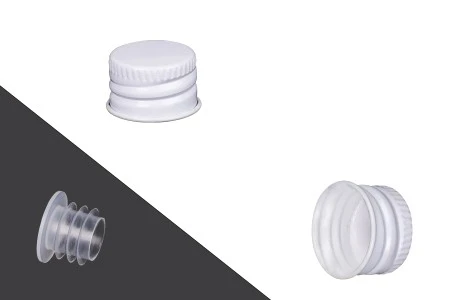 Navojni aluminijumski zatvarač (PP18) sa unutrašnjom zaptivkom i plastičnim čepom-1