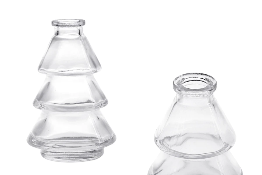 Staklena flaša 100 ml u obliku jelke – 6 kom Staklena flaša 100 ml u obliku jelke – 6 kom