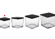 Staklena ukrasna četvrtasta tegla 130 ml 60x60x60 mm sa drvenim zatvaračem za sveće-grupa_slika