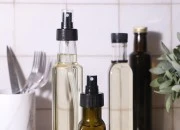 Plastični crni raspršivač PP31,5 za ulja sa providnim zatvaračem-grupa_slika