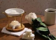 Metalni osveživač prostora sa drvenom osnovom, keramičkom kašikom i posudom za voskove i ulja Metalni osveživač prostora sa drvenom osnovom, keramičkom kašikom i posudom za voskove i ulja-grupa_slika