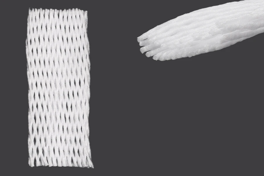 Zaštitna obloga od penastog materijala (mreža) 240x100 mm za flaše - 150 kom Zaštitna obloga od penastog materijala (mreža) 240x100 mm za flaše - 150 kom
