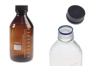 Graduisana staklena boca od 1000 ml sa crnim plastičnim poklopcem Graduisana staklena boca od 1000 ml sa crnim plastičnim poklopcem