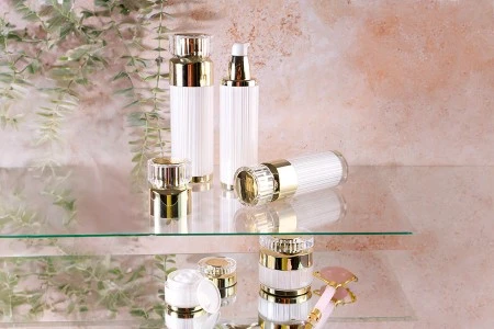 Luksuzna Airless akrilna bočica 30mL sa pumpicom za kreme i akrilnim zatvaračem-5