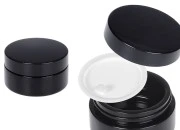 Staklena teglica za kremu 50 ml (pljosnata) u crnoj boji sa zatvaračem i plastičnim međupoklopcem Staklena teglica za kremu 50 ml (pljosnata) u crnoj boji sa zatvaračem i plastičnim međupoklopcem