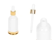Staklena bela bočica 50mL sa pipetom i zlatnim aluminijumskim prstenom i osnovom-slika_proizvoda