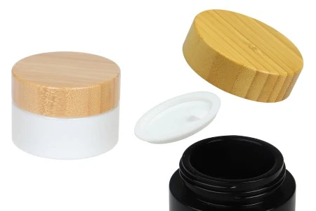 Bela staklena teglica za kreme 50mL sa zatvaračem od bambusa i plastičnim međupoklopcem-1