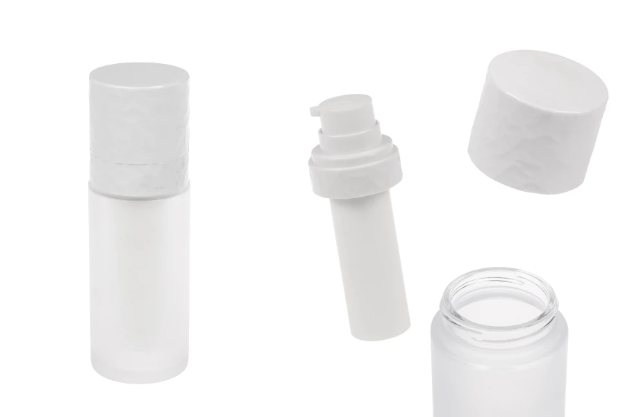 Dopunjiva Airless bočica od 30 mL sa pumpicom za kreme i staklenim peskiranim spoljnim kućištem Dopunjiva Airless bočica od 30 mL sa pumpicom za kreme i staklenim peskiranim spoljnim kućištem