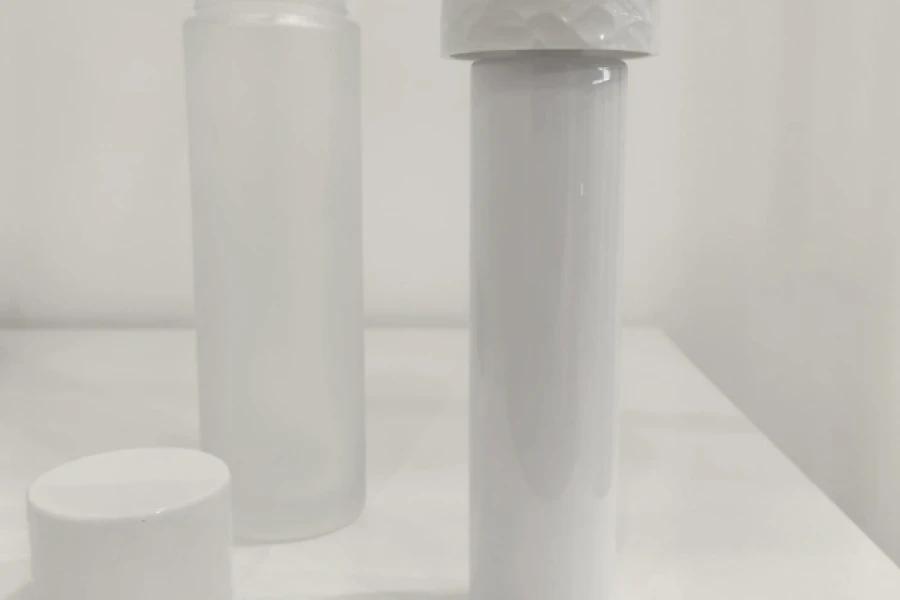 Airless bočica od 30 mL za kreme sa staklenim peskiranim spoljnim kućištem