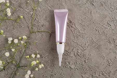 Plastična tuba 10 ml (uzano grlo) u različitim bojama sa unutrašnjim aluminijumskim premazom – 12 kom-3