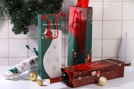 Božićna papirna kesa 120x85x360mm za flaše vina u raznim dezenima - 12 kom-3