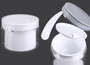 Plastična kutijica sa duplim dnom 200 mL za kremu, sa zatvaračem, plastičnim međupoklopcem i spatulom - 6 kom Plastična kutijica sa duplim dnom 200 mL za kremu, sa zatvaračem, plastičnim međupoklopcem i spatulom - 6 kom
