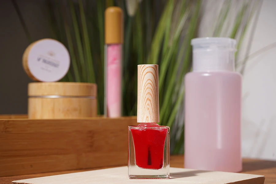 Bočica 10mL sa četkicom za lak za nokte, u dizajnu drveta - 6 kom-grupa_slika