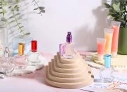 Bočica za parfeme 10mL, u obliku jabuke sa sprejom, sa aluminijumskim zatvaračem u više boja-grupa_slika