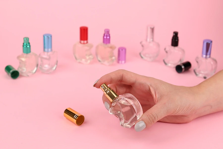 Bočica za parfeme 10mL, u obliku jabuke sa sprejom, sa aluminijumskim zatvaračem u više boja-grupa_slika