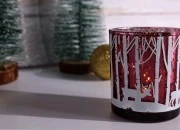 Dekorativni Božićni stakleni svećnjak sa irvasima (bez poklopca) crvene boje-grupa_slika