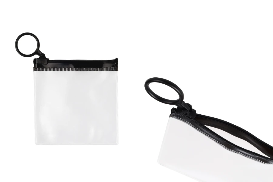 Poluprovidna kesica (PVC) 80x80 mm sa crnim patent (zip) zatvaračem - 12 kom Poluprovidna kesica (PVC) 80x80 mm sa crnim patent (zip) zatvaračem - 12 kom