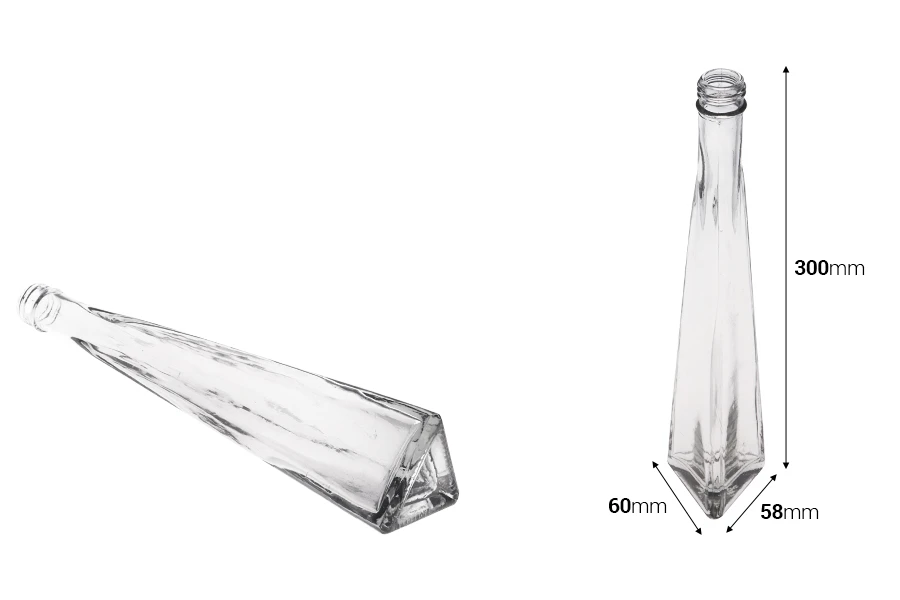 Staklena trouglasta dekorativna flaša 180mL Staklena trouglasta dekorativna flaša 180mL
