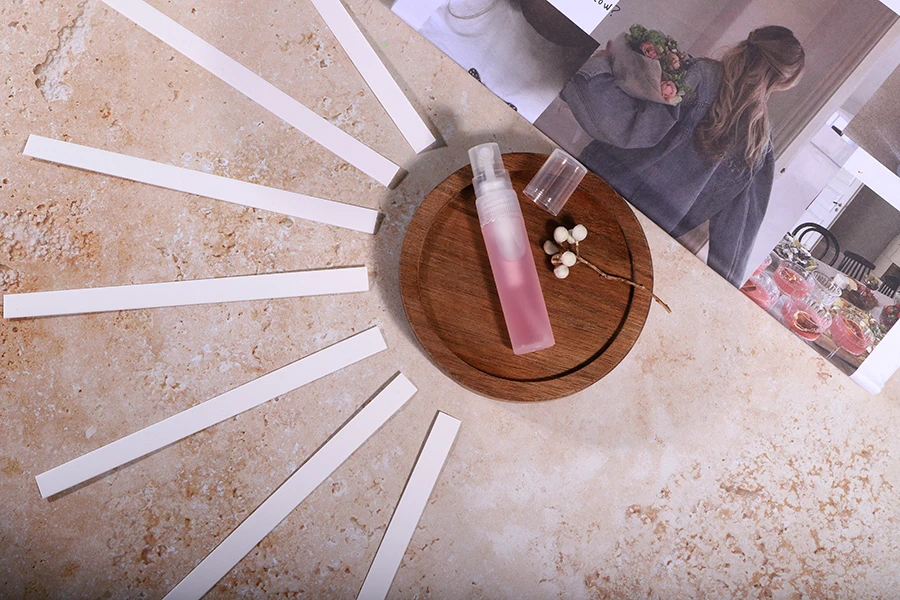 Bočica za parfeme sa sprejom 5mL (tester) plastična - 50 kom Bočica za parfeme sa sprejom 5mL (tester) plastična - 50 kom-grupa_slika