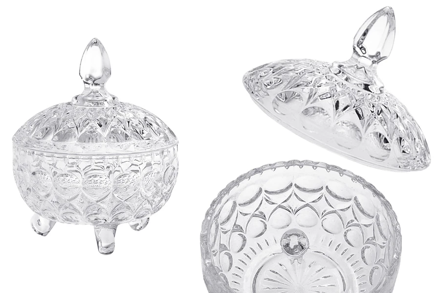 Staklena okrugla fondanjerica sa poklopcem, 3 nogice i izrezbane motive 120x95 mm-slika_proizvoda