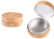 Aluminijumska kutijica 100 ml spoljašnji deo od bambusa sa unutrašnjom zaptivkom u zatvaraču – 6 kom Aluminijumska kutijica 100 ml spoljašnji deo od bambusa sa unutrašnjom zaptivkom u zatvaraču – 6 kom