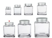 Luksuzna staklena tegla 360mL sa srebrnim mat zatvaračem i srebrnom trakom - 6 kom Luksuzna staklena tegla 360mL sa srebrnim mat zatvaračem i srebrnom trakom - 6 kom