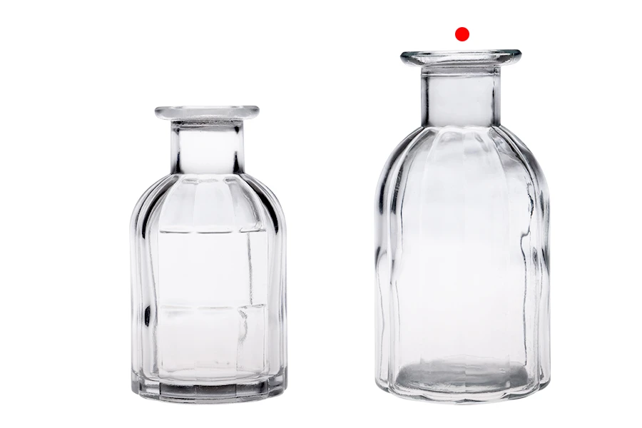 Staklena ukrasna bočica 300 ml pogodna za osveživač prostora Staklena ukrasna bočica 300 ml pogodna za osveživač prostora