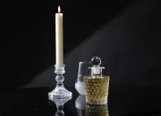 Staklena reljefasta bočica 150 ml sa staklenim čepom Staklena reljefasta bočica 150 ml sa staklenim čepom