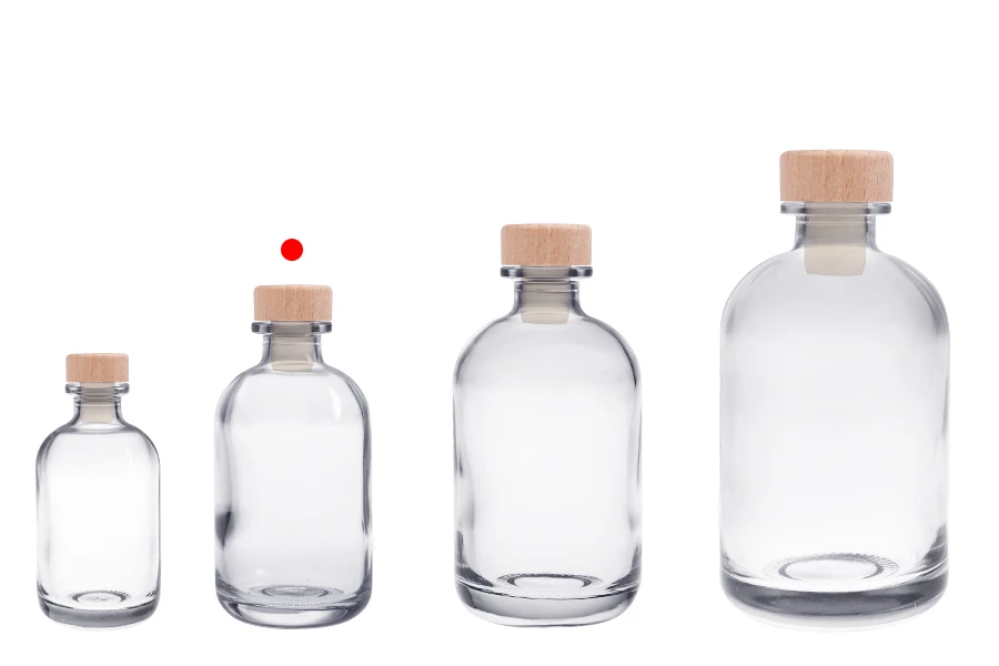 Providna staklena flašica od 250mL sa silikonskim čepom sa drvenom glavom Providna staklena flašica od 250mL sa silikonskim čepom sa drvenom glavom