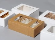 Kartonska kutija za pakovanje 140x110x52 mm na izvlačenje sa prozorom - 12 kom Kartonska kutija za pakovanje 140x110x52 mm na izvlačenje sa prozorom - 12 kom