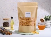 Kraft DoyPack kesice 200x50x295 mm sa zip zatvaranjem i prozorom, unutrašnjom i spoljašnjom providnom oblogom i sa mogućnošću termo zatvaranja - 100 kom Kraft DoyPack kesice 200x50x295 mm sa zip zatvaranjem i prozorom, unutrašnjom i spoljašnjom providnom oblogom i sa mogućnošću termo zatvaranja - 100 kom