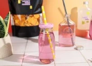 Staklena flašica 250mL, kojoj odgovaraju zatvarači sa rupom za slamčicu