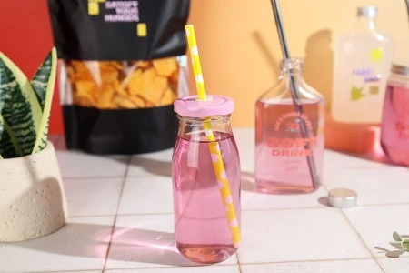 Staklena flašica 250mL, kojoj odgovaraju zatvarači sa rupom za slamčicu-5