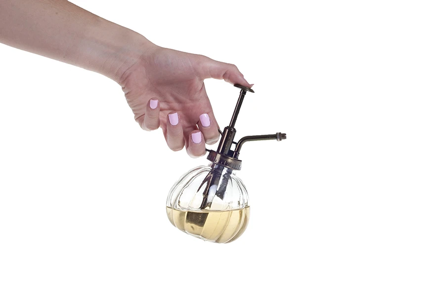 Staklena okrugla boca 250mL sa raspršivačem-grupa_slika