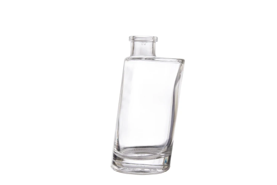 Nagnuta staklena flaša 200mL Nagnuta staklena flaša 200mL