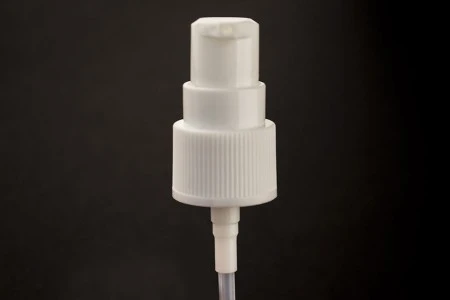 Plastična bela pumpica PP20 za kreme sa providnim zatvaračem-3