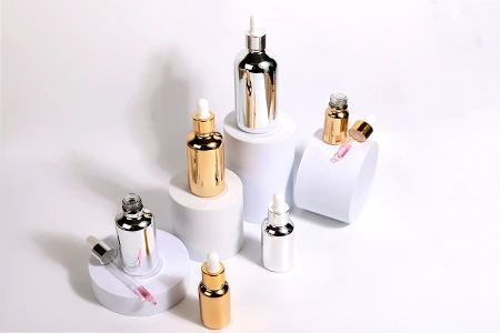 Staklena bočica za etarska ulja 50 mL sa PP18 grlom, u zlatnoj ili srebrnoj boji-grupa_slika