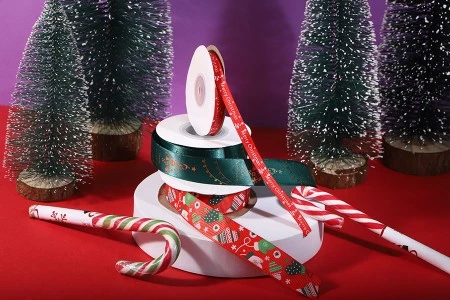 Božićna traka 25mm x 22,86m, dostupna u crvenoj i zelenoj boji-grupa_slika