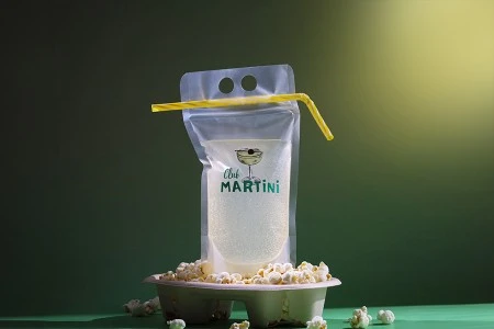 Providna DoyPack kesica sa zip zatvaranjem od 250ml, sa otvorima za prste i rupicama za slamčicu – 50 kom-grupa_slika