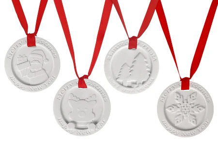 Gipsani viseći osveživač prostora u raznim Božićnim dizajnima 62x10 mm sa trakom (sa mirisom)-slika_proizvoda