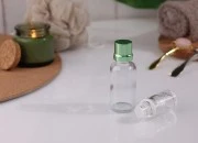 Providna staklena bočica za etarska ulja 30mL, sa grlom PP18 - bez zatvarača