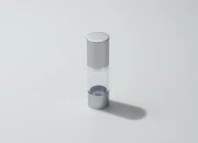 Airless akrilna bočica 30mL za kreme sa aluminijumskom osnovom i zatvaračem u 2 boje Airless akrilna bočica 30mL za kreme sa aluminijumskom osnovom i zatvaračem u 2 boje