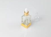 Staklena bočica 30mL sa pipetom, regulatorom protoka i providnim zatvaračem-slika_360